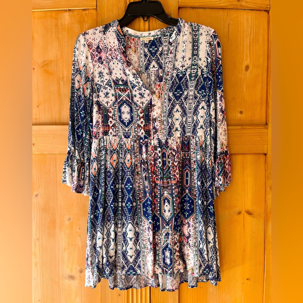 Mini dress/tunic in blue & white print. Size Small